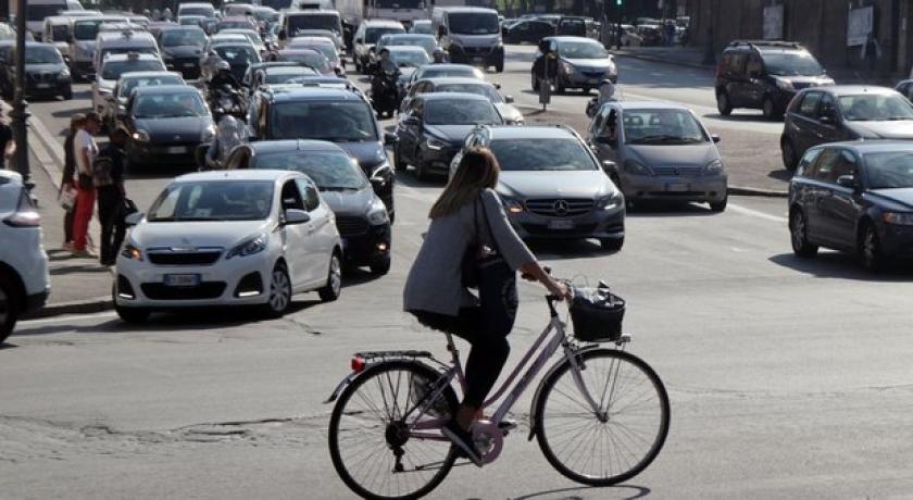 nuovo codice strada biciclette in divieto