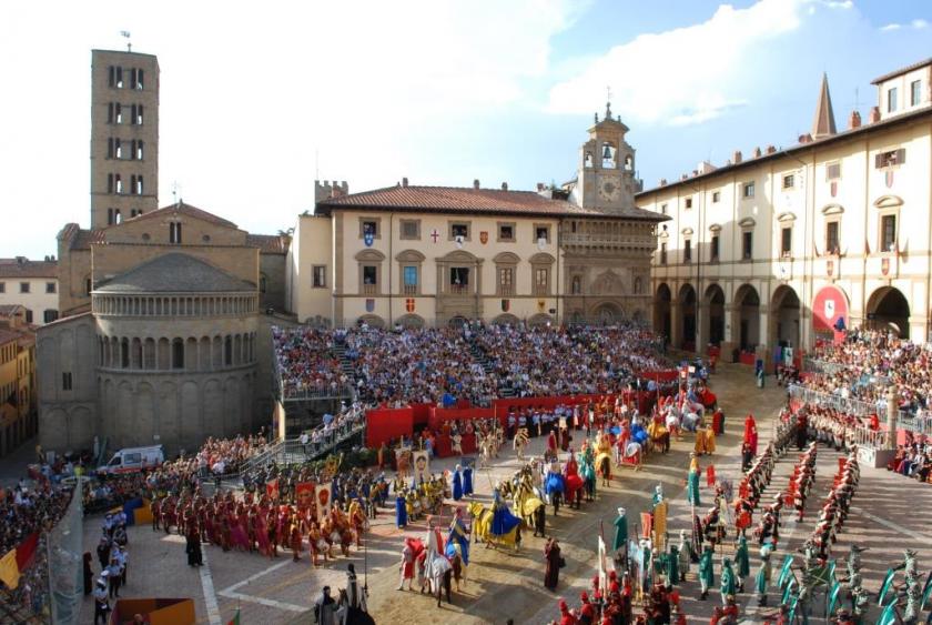 Torna il presepe pasquale nella frazione di Gricignano a Sansepolcro -  Saturno Notizie